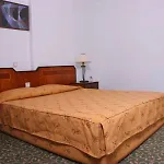 Xeno Sonas Alpina Hotel