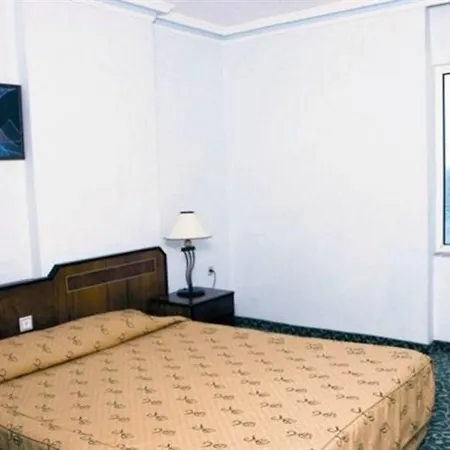 Xeno Sonas Alpina Hotel